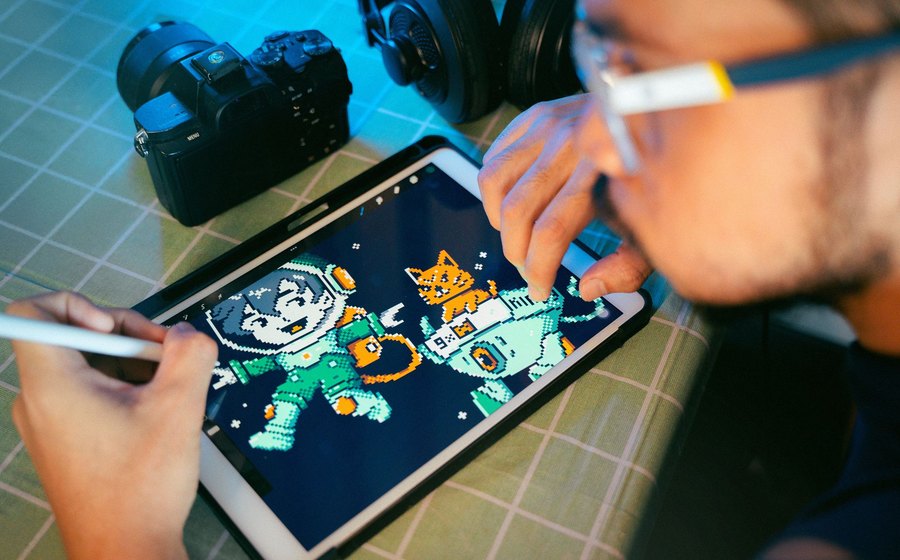 デザイナーによるアイコン制作のイメージ